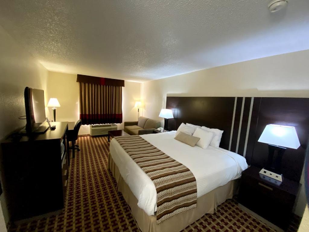Baymont By Wyndham Smyrna Hotel Bagian luar foto